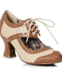 Ellie Shoes Retro Shoe With Cutout