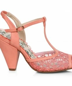 Ellie Shoes 4 T-Strap Peep Toe Shoe With Lace