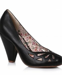 Ellie Shoes Closed Toe Heel With Cut Outs