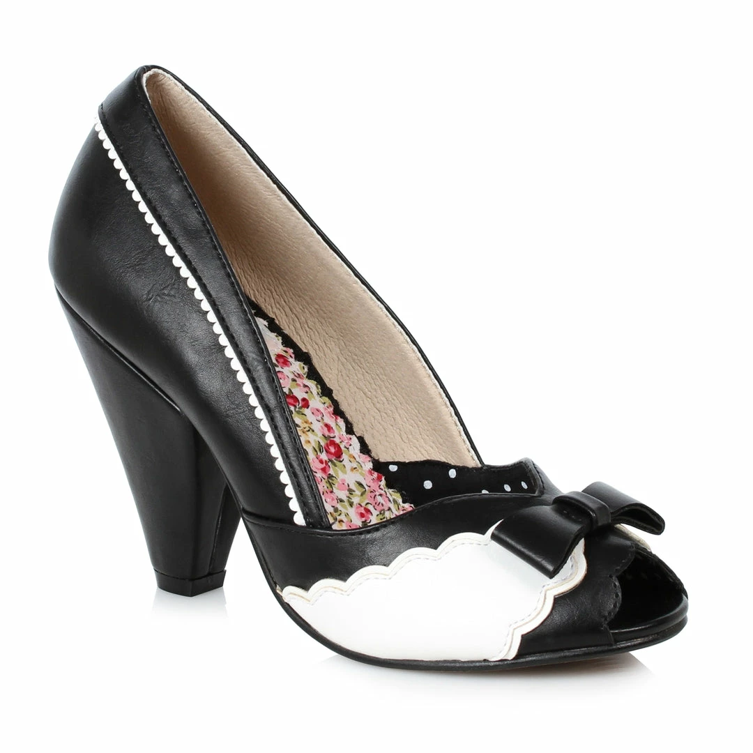 Ellie Shoes 4 Peep Toe Shoe With Bow And Scalloped Detail 3 Ellie Shoes 4 Peep Toe Shoe With Bow And Scalloped Detail