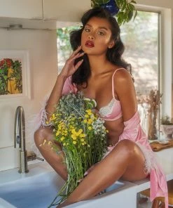 Roma Costume Lace & Satin Underwire Bra Set 27 Roma Costume Lace & Satin Underwire Bra Set